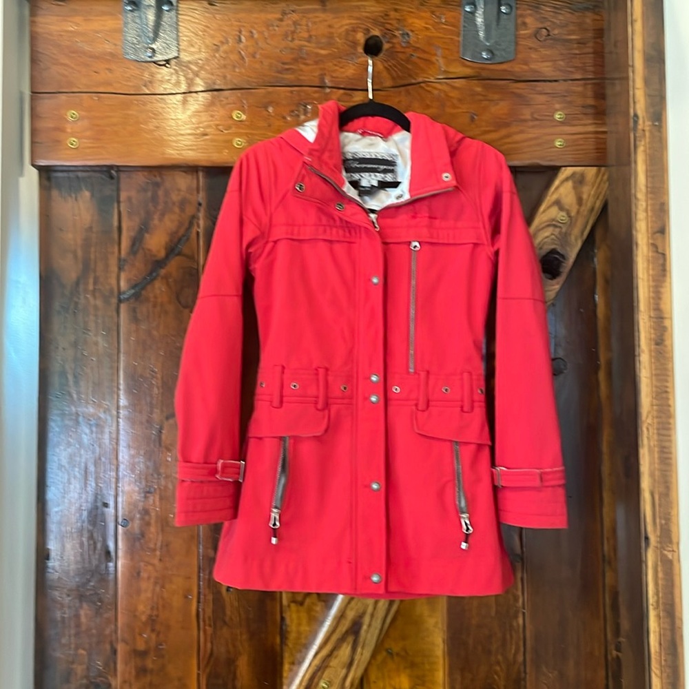 Obermeyer lightweight rain jacket